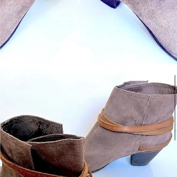 Golden Goose Suede Ankle Boots with Brown Straps - Picture 5 of 9